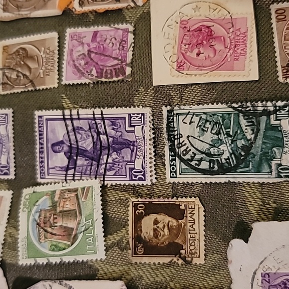Lot of Italian Stamps, Used, Vintage - Picture 5 of 8
